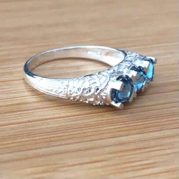 $72 Designer Estate Ring  Sterling Silver  Size 9  Marked CD 925 China - Picture 4 of 7